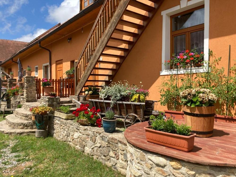 Apartman Pod Sribrnou Horou Lhenice Zewnętrze zdjęcie