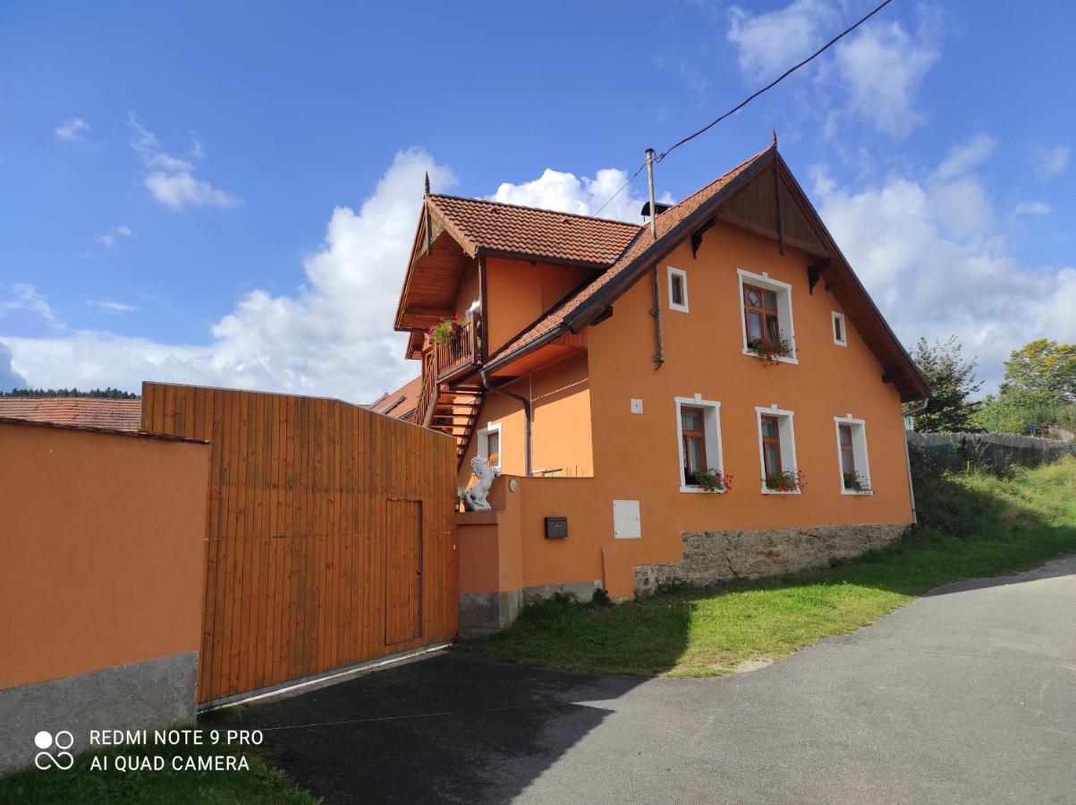 Apartman Pod Sribrnou Horou Lhenice Zewnętrze zdjęcie